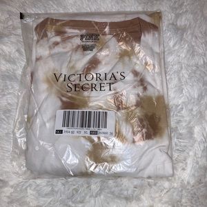 PINK Victoria's Secret Tops - VS PINK LONG SLEEVE CAMPUS TEE PINK Victoria's Secret Tops - VS PINK LONG SLEEVE CAMPUS TEE